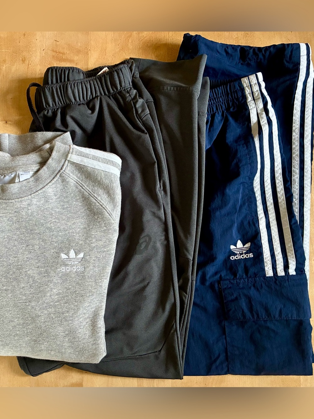 3-pc BARGAIN BUNDLE! Men’s M Adidas & ASICS